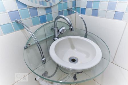 Casa à venda com 150m², 2 quartos e 2 vagas Casa à venda com 150m², 2 quartos e 2 vagasLavabo