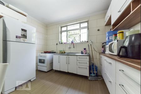 Casa à venda com 150m², 2 quartos e 2 vagas Casa à venda com 150m², 2 quartos e 2 vagasCozinha
