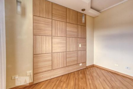 Apartamento para alugar com 68m², 2 quartos e 1 vagaSuíte