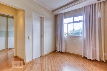 Apartamento para alugar com 68m², 2 quartos e 1 vagaSuíte