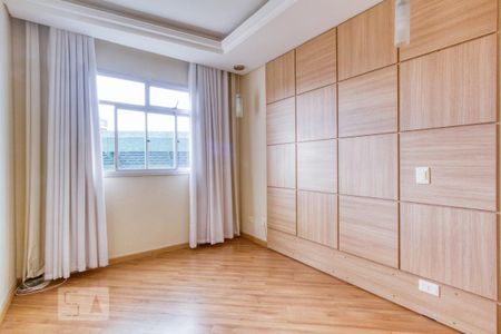 Apartamento para alugar com 68m², 2 quartos e 1 vagaSuíte