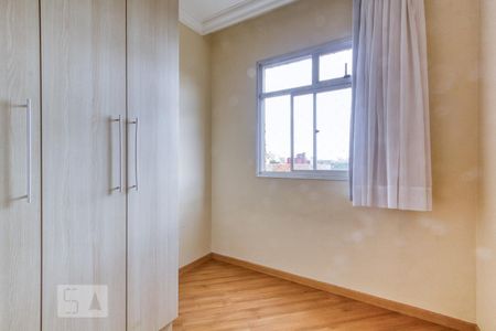 Quarto 1 de apartamento para alugar com 2 quartos, 68m² em Alto da Glória, Curitiba