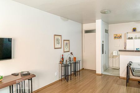 Sala de apartamento para alugar com 4 quartos, 117m² em Cambuí, Campinas