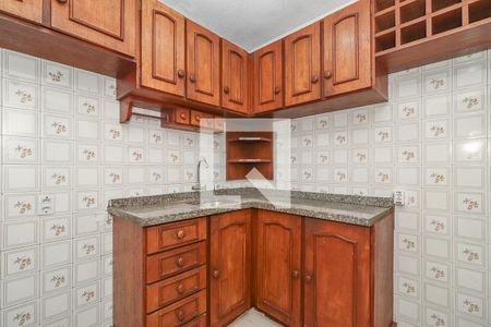 Cozinha de apartamento para alugar com 1 quarto, 50m² em Jardim do Salso, Porto Alegre