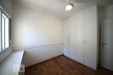 Apartamento à venda com 66m², 2 quartos e 1 vagaQuarto 2