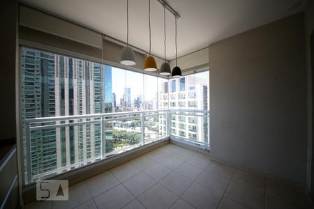 Sala  de apartamento à venda com 2 quartos, 66m² em Brooklin Paulista, São Paulo