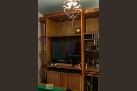 Casa à venda com 220m², 3 quartos e 2 vagasDetalhe