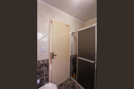 Casa à venda com 220m², 3 quartos e 2 vagasBanheiro da Suíte