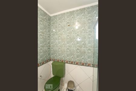 Casa à venda com 220m², 3 quartos e 2 vagasBanheiro