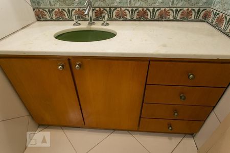 Casa à venda com 220m², 3 quartos e 2 vagasDetalhe