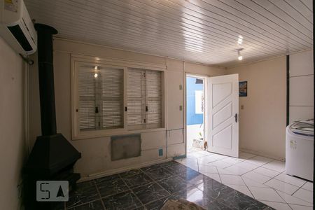 Casa à venda com 220m², 3 quartos e 2 vagasSuíte anexa