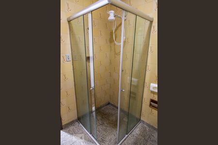 Apartamento à venda com 74m², 2 quartos e sem vaga Apartamento à venda com 74m², 2 quartos e sem vagaBanheiro Social