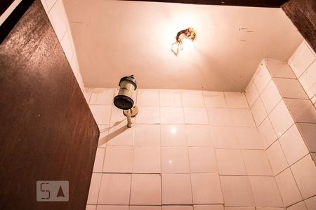 Apartamento à venda com 74m², 2 quartos e sem vaga Apartamento à venda com 74m², 2 quartos e sem vagaBanheiro de Serviço