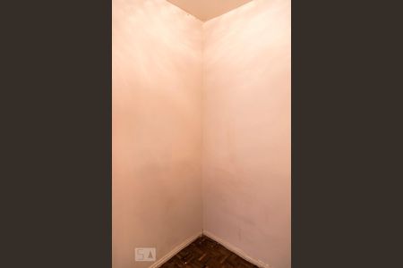 Apartamento à venda com 74m², 2 quartos e sem vaga Apartamento à venda com 74m², 2 quartos e sem vagaQuarto de Serviço