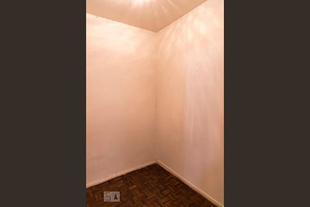 Apartamento à venda com 74m², 2 quartos e sem vaga Apartamento à venda com 74m², 2 quartos e sem vagaQuarto de Serviço