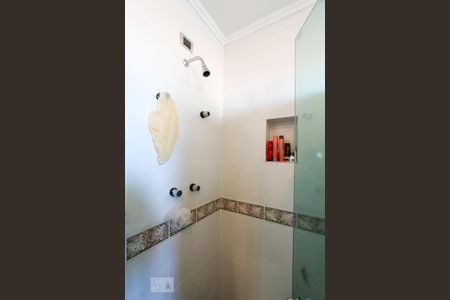 Casa à venda com 650m², 4 quartos e 4 vagasBanheiro da suíte 1