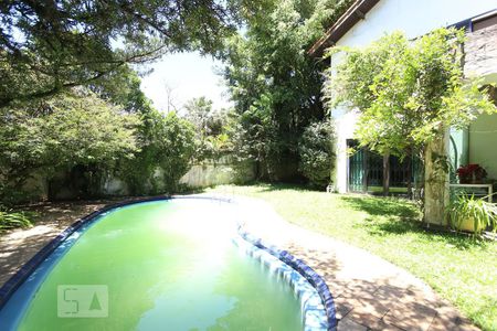 Casa à venda com 650m², 4 quartos e 4 vagasPiscina