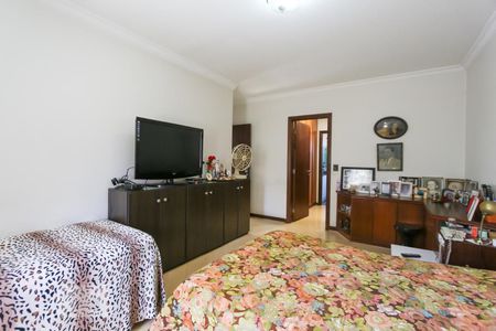 Casa à venda com 650m², 4 quartos e 4 vagasSuíte 1