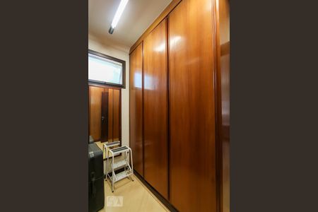 Casa à venda com 650m², 4 quartos e 4 vagasCloset da suíte 1