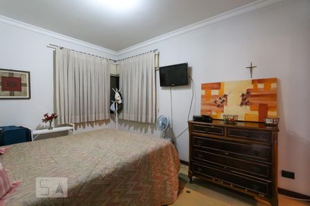 Casa à venda com 650m², 4 quartos e 4 vagasSuíte 2