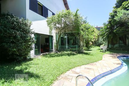Casa à venda com 650m², 4 quartos e 4 vagasPiscina