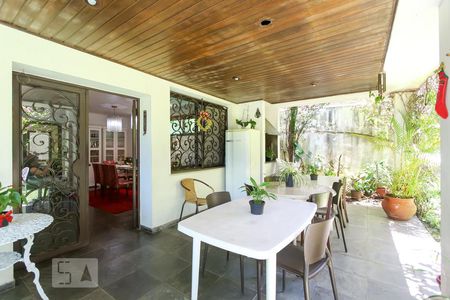 Casa à venda com 650m², 4 quartos e 4 vagasÁrea da Churrasqueira