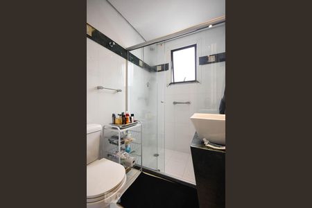 Apartamento à venda com 201m², 4 quartos e 5 vagasBanheiro Suíte 1