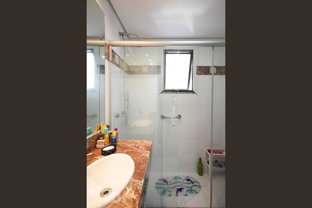 Apartamento à venda com 201m², 4 quartos e 5 vagasBanheiro