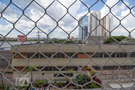 Apartamento à venda com 63m², 2 quartos e 1 vagaQuarto 02 - Vista da Janela