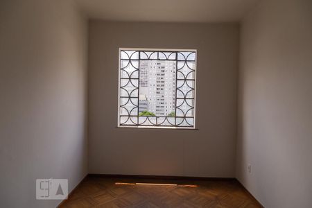 Apartamento para alugar com 90m², 3 quartos e sem vagaQuarto 1