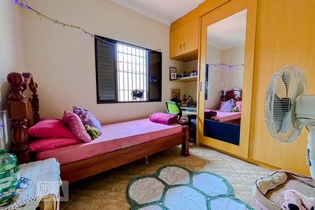 Casa à venda com 152m², 4 quartos e 4 vagasQuarto 04 suite