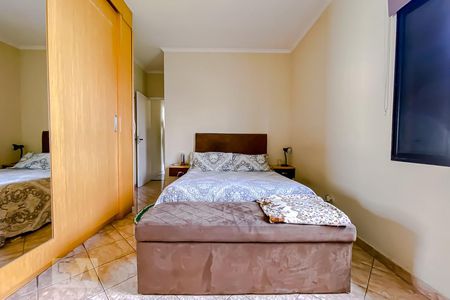 Casa à venda com 152m², 4 quartos e 4 vagasQuarto 01 Suite 