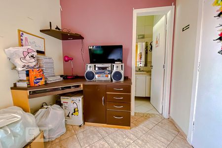 Casa à venda com 152m², 4 quartos e 4 vagasQuarto 03 suite