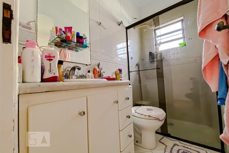 Casa à venda com 152m², 4 quartos e 4 vagasBanheiro Quarto 04 suite