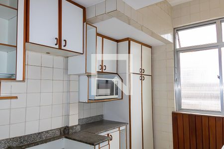 Apartamento à venda com 147m², 3 quartos e 3 vagas Apartamento à venda com 147m², 3 quartos e 3 vagasCozinha