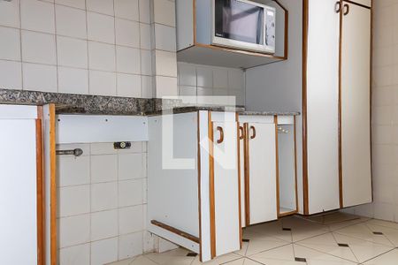 Apartamento à venda com 147m², 3 quartos e 3 vagas Apartamento à venda com 147m², 3 quartos e 3 vagasCozinha