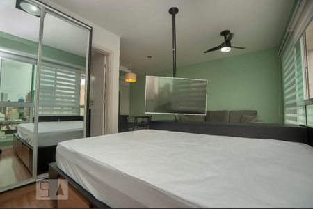 Quarto de kitnet/studio para alugar com 1 quarto, 33m² em Centro, Curitiba