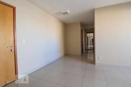 Sala de apartamento para alugar com 3 quartos, 90m² em Alto da Glória, Goiânia