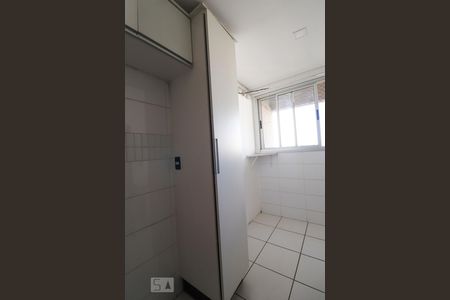 Apartamento para alugar com 90m², 3 quartos e 1 vagaÁrea de Serviço
