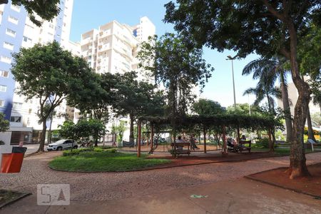 Apartamento para alugar com 90m², 3 quartos e 1 vagaPraça em frente