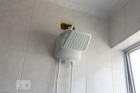 Banheiro de apartamento para alugar com 2 quartos, 52m² em Vila Marchi, São Bernardo do Campo