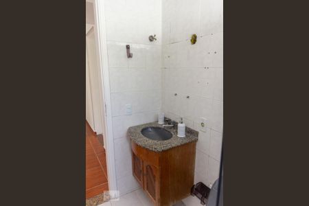 Banheiro de apartamento para alugar com 2 quartos, 52m² em Vila Marchi, São Bernardo do Campo