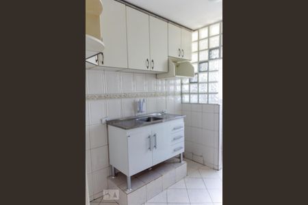 Cozinha de apartamento para alugar com 2 quartos, 52m² em Vila Marchi, São Bernardo do Campo
