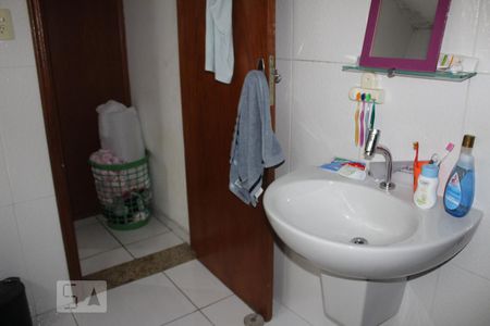 BANHEIRO QUARTO 1 de casa à venda com 3 quartos, 150m² em Vila Salete, São Paulo