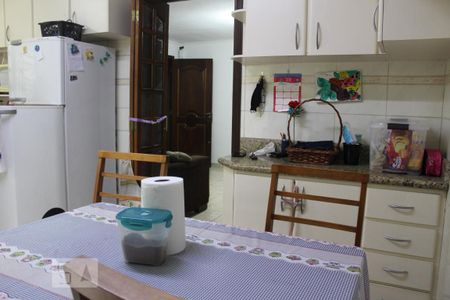 Casa à venda com 150m², 3 quartos e 3 vagasCOZINHA