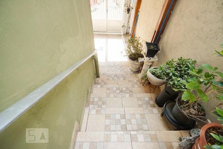 Casa à venda com 113m², 2 quartos e 1 vagaEscada