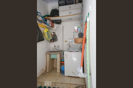 Casa à venda com 113m², 2 quartos e 1 vagaÁrea de serviço