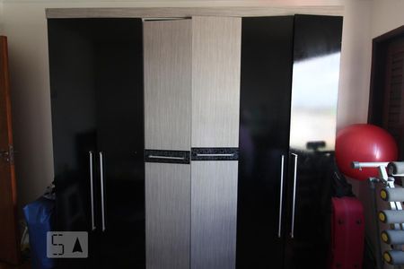 Apartamento à venda com 86m², 2 quartos e 2 vagasQuarto 2