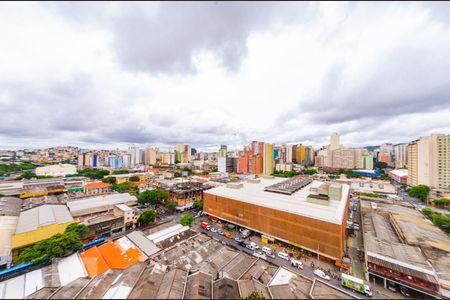 Apartamento à venda com 75m², 1 quarto e 1 vagaÁrea de Serviço - Vista