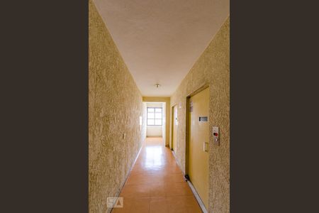 Apartamento à venda com 75m², 1 quarto e 1 vagaCorredor do prédio